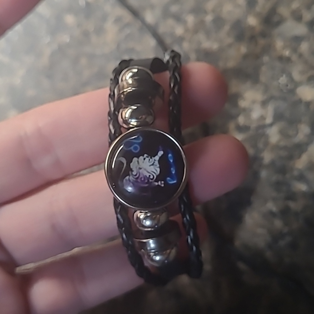 Leather handmade Woven Beaded Bracelet with Zodiac sign- Leo